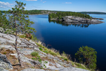 Obraz premium Tervu Bay and Sammalsaari Island. Ladoga skerries. Karelia, Russia