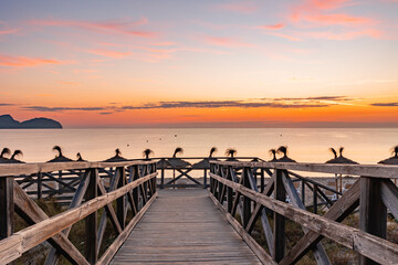 Naklejka premium sunrise on the beach