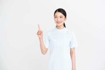 ケーシーを着ている女性/医療従事者
