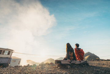 山頂で眺める夕日