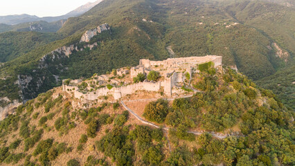 Obraz premium Ruins of old town in Mystras, Greece - archaeology background