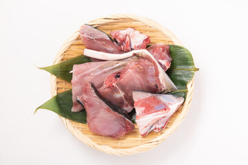 ［北海道産］天然ぶり（ぶり大根用）