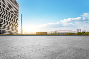 Fototapeta premium Modern Urban Plaza with Clear Blue Sky