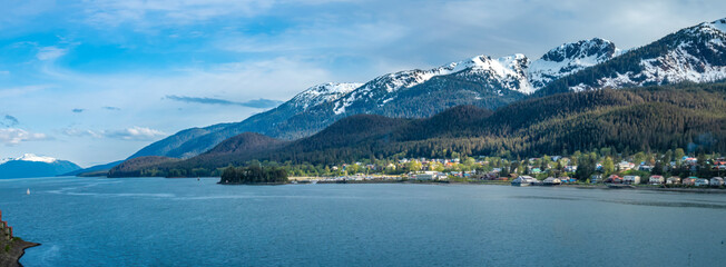 Naklejka premium View of the sea front of the capital city of Juneau, Alaska, USA