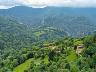 El Moru village surrounded by mountains, Pilo&ntilde;a municipality, Asturias, Spain