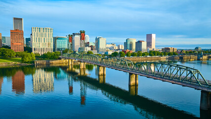Naklejka premium Aerial View of Portland Oregon Skyline with Hawthorne Bridge at Dusk