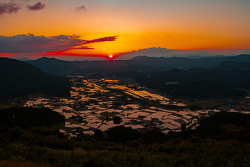伐株山からの夕陽