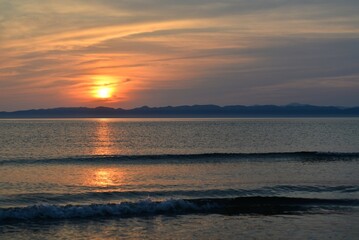 情緒的な夕空（日本海の日没）