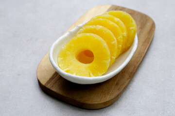 Pineapple fruit, Canned pineapple sliced