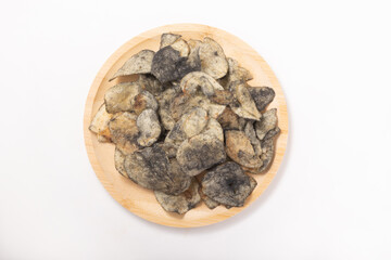 イカ墨チップス