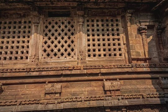 Shri Airavatesvara Temple is a Hindu temple located in Dharasuram, Kumbakonam, Tamil Nadu. It was built by Chola emperor Rajaraja-2. The temple dedicated to Shiva. It is a UNESCO World Heritage Site.	