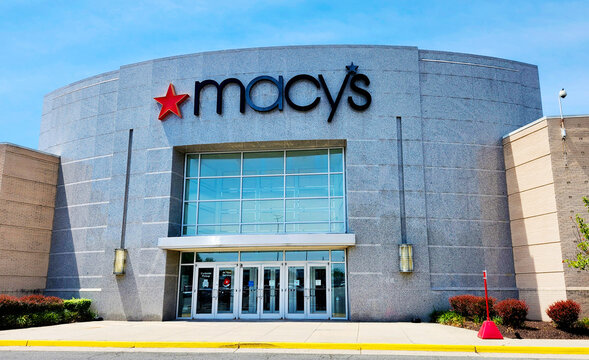 Macy's Department Store, Manassas, Virginia, USA