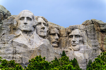 Mt Rushmore on a cloudy day