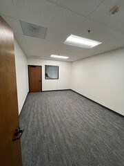 Office Space (Empty)