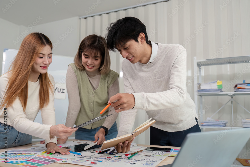 Aufkleber creative ux developer and ui designer team brainstorming innovative ideas in modern office environme