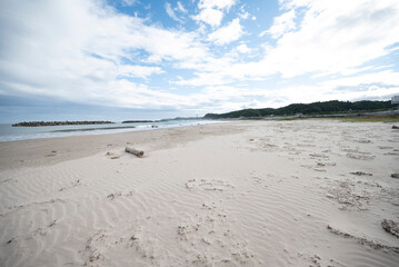 青空、夏の福島の海岸