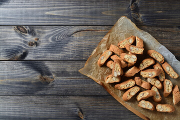 Cantuccini: sweet dried biscuits. Almond cookies typical of Tuscany.
