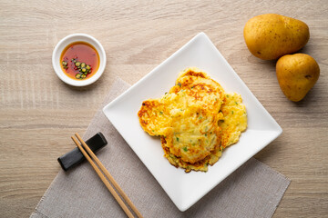 Potato Pancake,so simple pan fried potato pancakes using leftover mashed potatoes.Top view