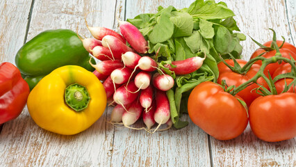 plusieurs légumes crus, en gros plan.