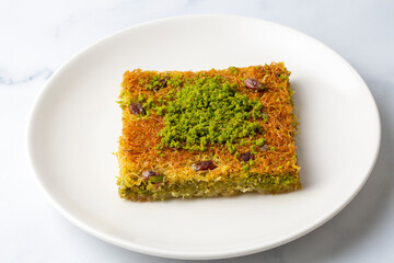 Turkish dessert antep kadayif - pistachio kadayif