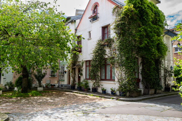 Fototapeta premium La cité florale dans le treizième arrondissement de Paris en France