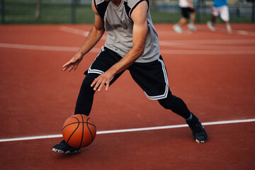 Basketball player doing a crossover