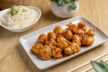 Caramelized sesame chicken