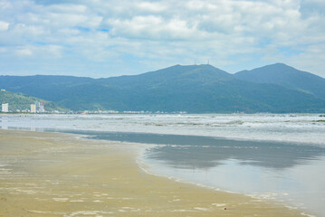 ベトナムにあるダナンの美しいミーケビーチ