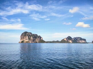 Naklejka premium island in the sea