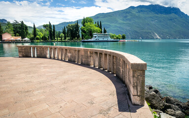 Blick auf den Gardasse in Riva del Garda