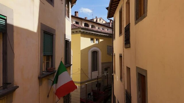 narrow street in Tuscany