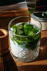 matcha ice latte