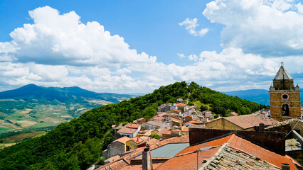 Castello Aragonese e borgo di Monteverde Irpino, Campania