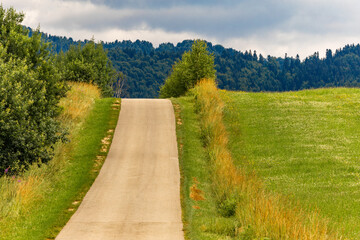 Bicycle route for a trip around Lake Czorsztyn, panorama of the Tatra Mountains