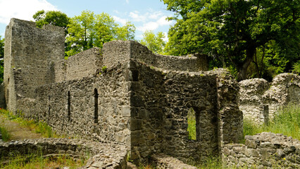 Riserva laghi di Monticchio, Badia San Michele e abbazia di Sant'Ippolito