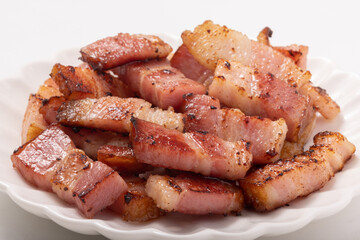 角切りベーコン焼き