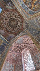 Obraz premium The amazing buildings and madrasas of old Registan in Samarkand, Uzbekistan