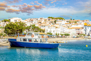 Blick über Cadaques, Costa Brava, Spanien 