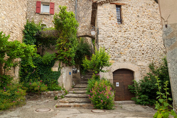 Photographies de voyage, ville de Serres, village typique, rues, architecture, région PACA, Provence alpes côte d'azur, France 