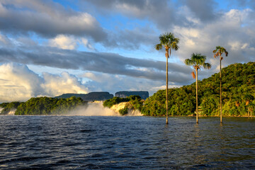 VENEZUELA, EL SALTO DEL ANGEL