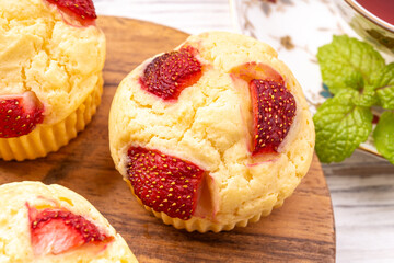 イチゴのマフィン