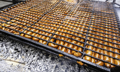 Grilled chorizo ??at a party