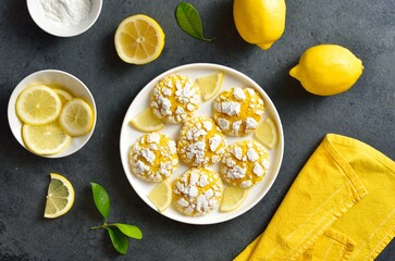 Lemon crinkle cookies