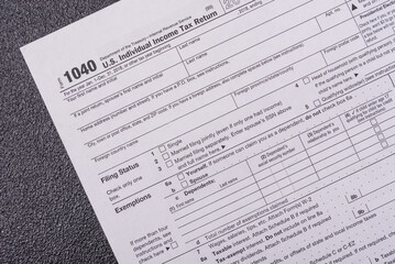 Obraz premium Fill out US tax form 1040 for verification and refund