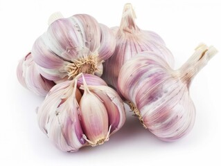 Obraz premium fresh garlic cloves isolated on white background closeup food photography