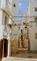 Il borgo fortificato di Monopoli sul mar Adriatiso. Bari, puglia,Italia