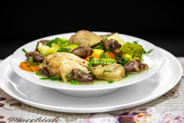 Nutritious vegetable and chicken soup, chicken heart and liver