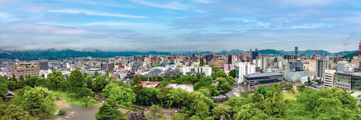 Obraz premium Skyline of the vibrant city of Kochi, Japan, seen from the top of its castle tower