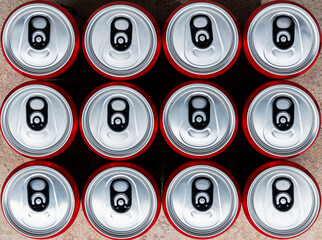 Top view can lid pattern row