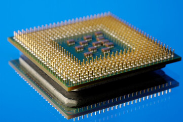 CPU